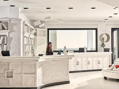 Myconian Imperial - Leading Of The World Feriested Elia (Mykonos)