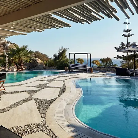 Myconian Imperial - Leading Of The World Feriested Elia (Mykonos)