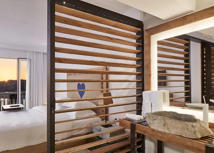 Myconian Imperial - Leading Of The World Elia (Mykonos)